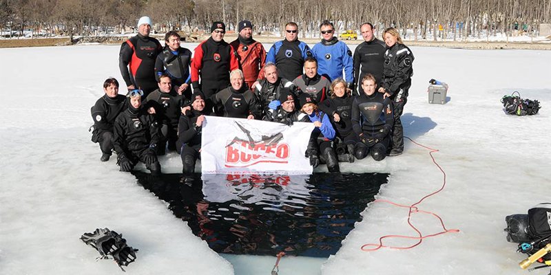 buceo bajo el hielo en panticosa